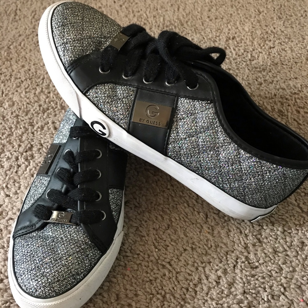 Woman’s Guess Shoes